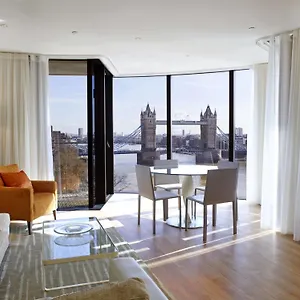 5* Aparthotel Cheval Three Quays At The Tower Of